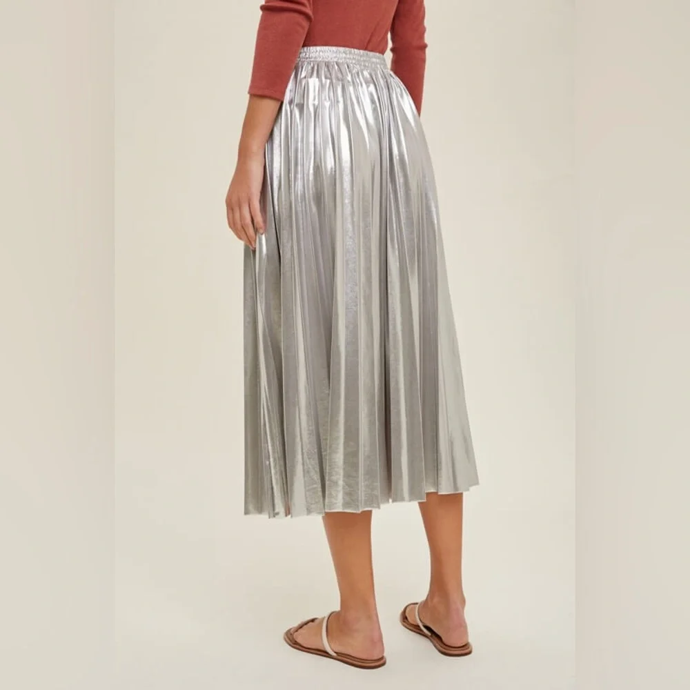Silver Metallic Pleated Midi Skirt - Picture 2 of 4